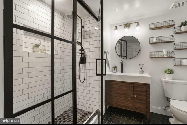 Updated bathroom - 1045 N Utah St Unit 703