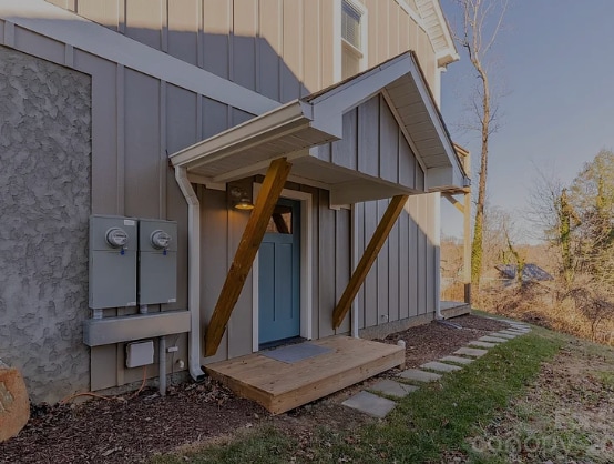 Photo - 10-100 Laurel Loop