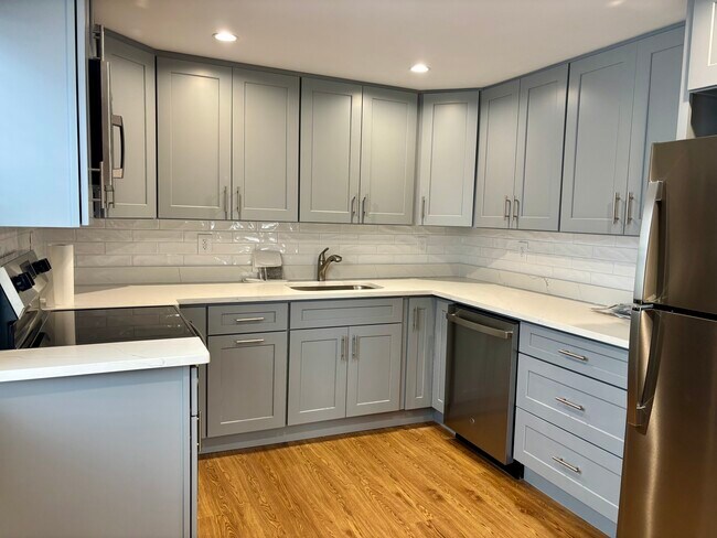 Photo - 6 Marwood Rd S