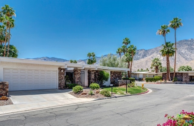 1533 E Canyon Estates Dr