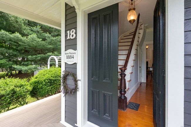 Photo - 18 Bridge St