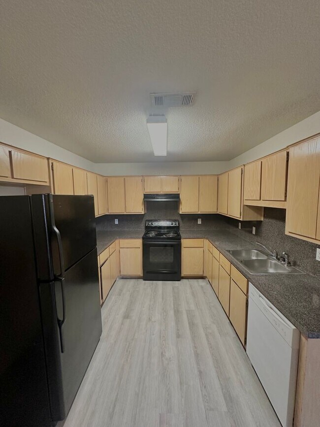 Photo - 2702 Edgefield St Unidad -B