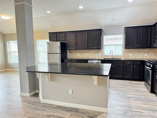 Photo - 2483 Santa Barbara Loop