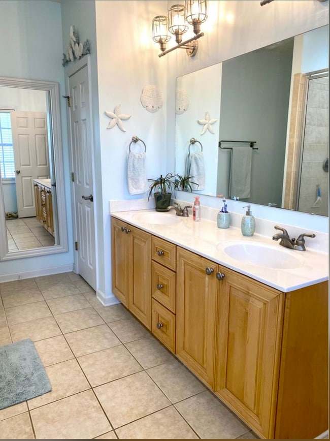 Building Photo - 102 Creeks Edge Dr Rental