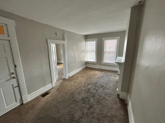 Photo - 255 W Hubbard Ave Unidad 2