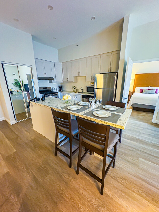 Photo - Luxury 2BR Apartment- Residences at Kanata... Unit 1116