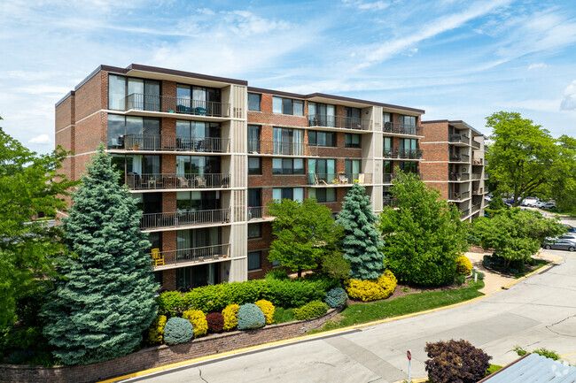 Primary - The Atrium Condominiums