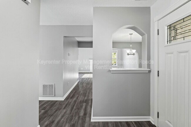 Photo - 5408 Chatham Lake Dr