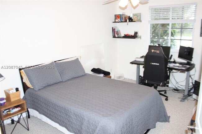 Photo - 2568 Jardin Dr