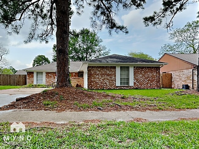 Building Photo - 15803 Mill Point Dr