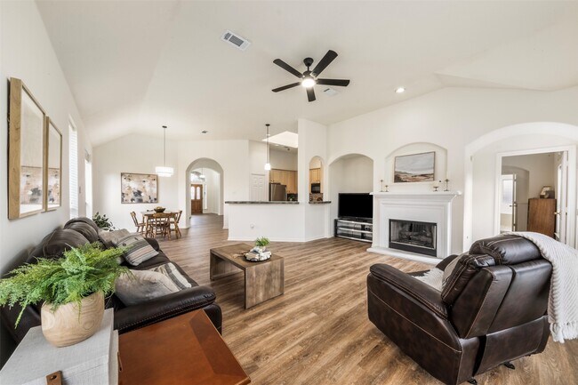 Photo - 9211 Memorial Hills Dr
