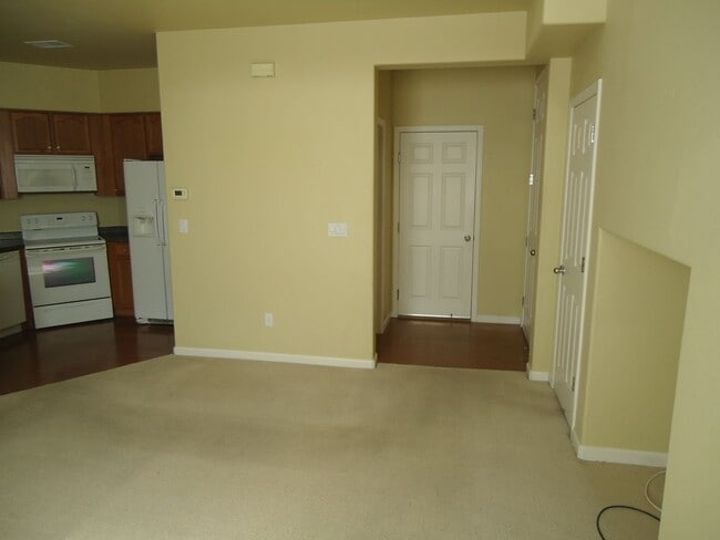 Photo - 2 bedroom, 2.5 bath and a loft in a quiet neighborhood