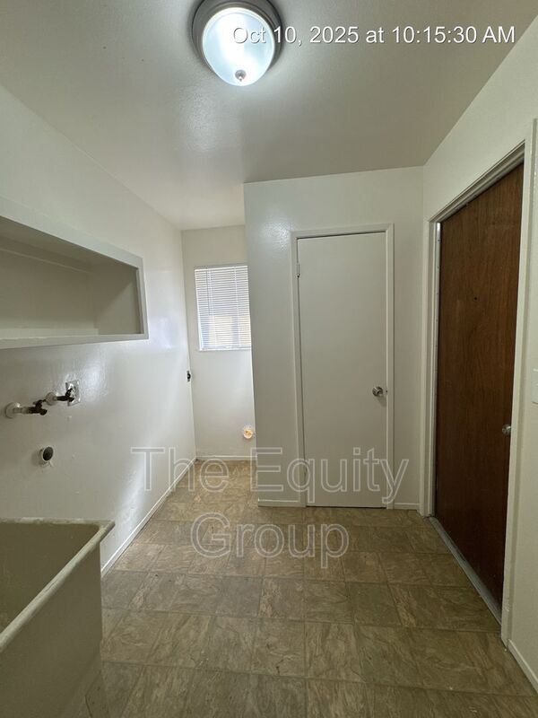 Photo - 5322 Avenue 280