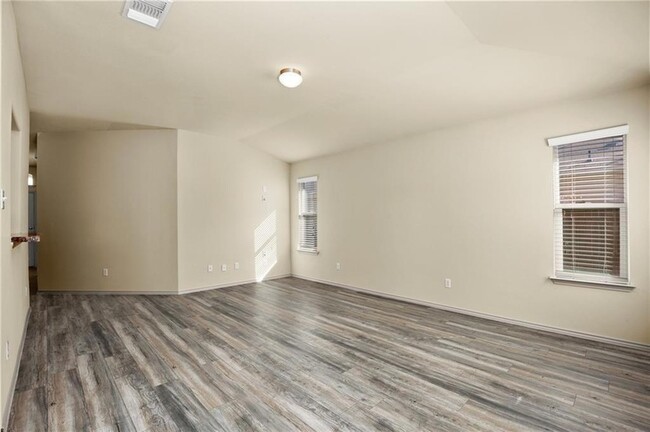 Photo - 112 Hondo Gap Ln