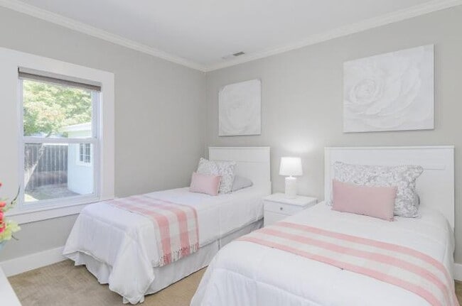 Photo - 1145 Market St