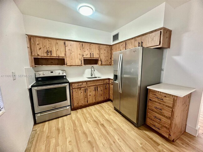 Photo - 1518 Garfield St Unit Rear