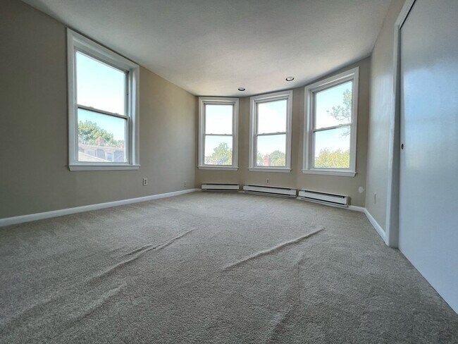 Photo - 14 Salem St Unit 3