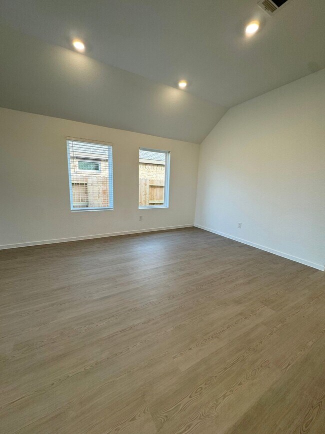 Photo - 3020 Pintail Green Dr