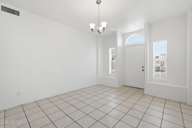 Photo - 1026 W Libra Dr