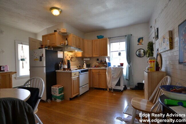 Photo - 21 Snow St Unit 1