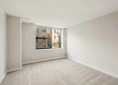 Photo - 67 W Huron St