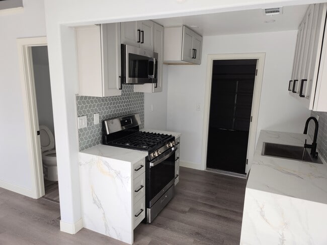 Photo - 1379 S Park Ave