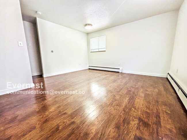 Photo - 1305 Burton Ct Unidad Apartment 2