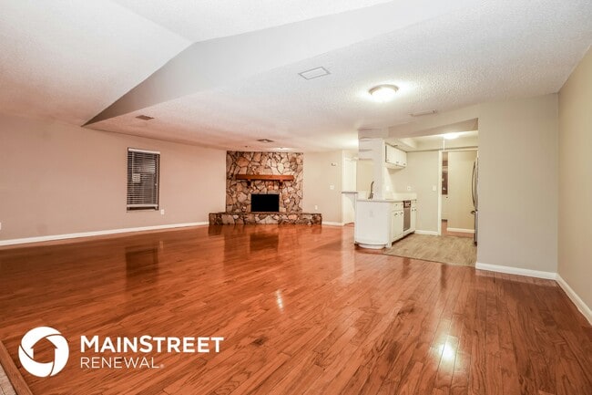 Building Photo - 2053 Whitney Dr Rental