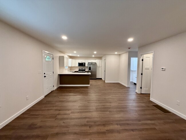 Photo - 137 Luke Martin Ln