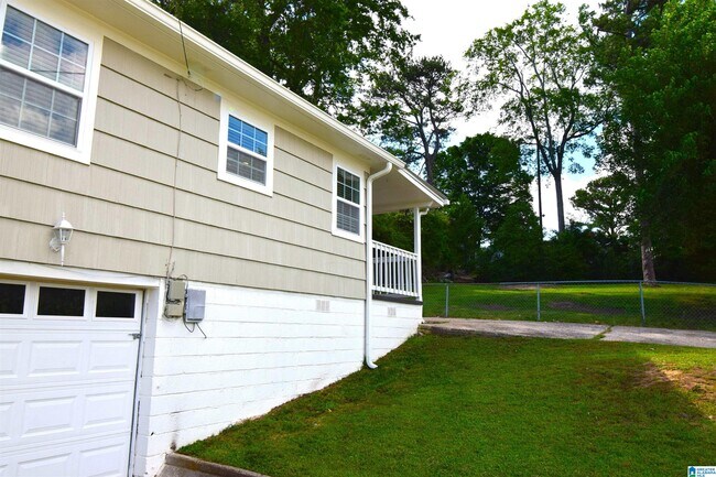 Photo - 1166 Alford Ave