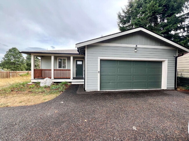 Building Photo - Modern 2022-Built Rambler on Private Lot with 2-Car Garage