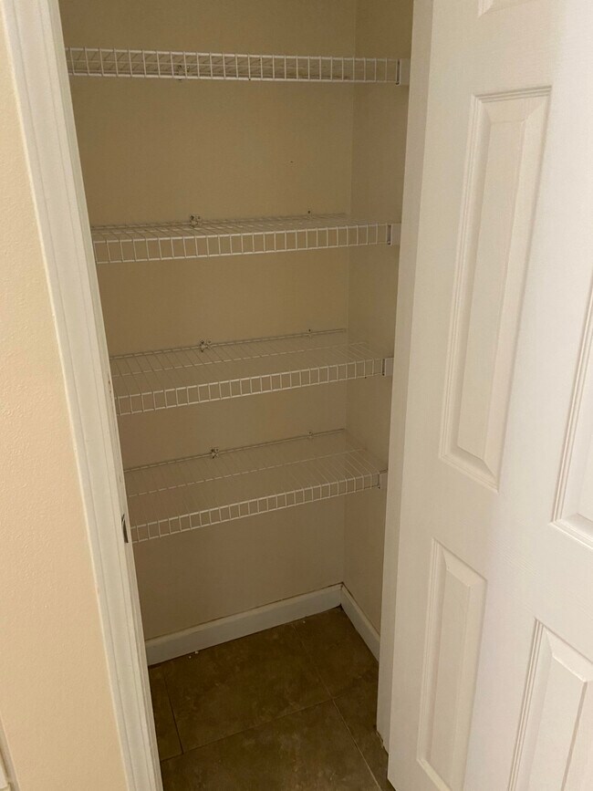 Photo - 18117 Bridle Bit Ln Unidad NA