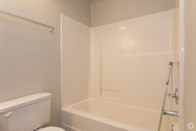 2BR,2.5BA - Apartments on 20th