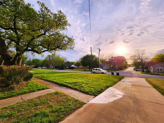 Photo - 2202 Bolivar St