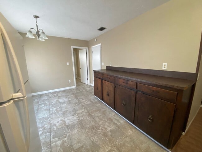 Photo - Spacious 3Bed/2Ba Brick Home Near Tyndall AFB! *1/2 Off Security Deposit for Active-Duty Miliary!*