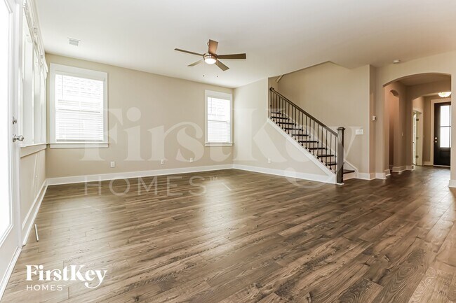 Photo - 301 Citation Way