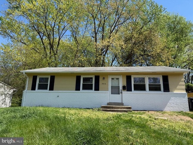 Building Photo - 4515 Kenwood Dr