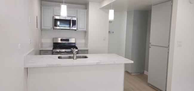 Photo - 2255 Cahuilla St Unit 124