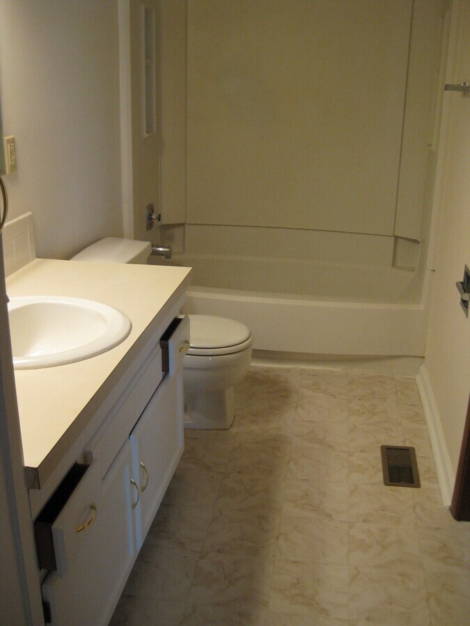 Photo - 1760 Beechwood Ave NE Unidad A