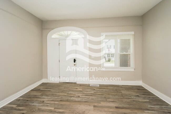 Photo - 2810 St Xavier St