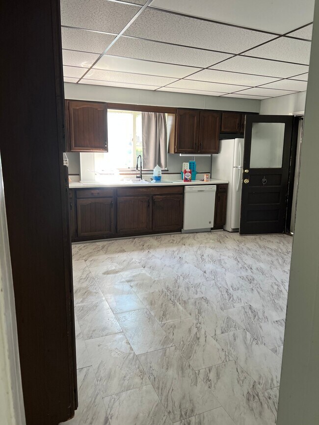 Photo - 214 Brown Ave