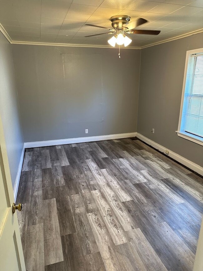 Photo - 3 Bedroom 1 Bath Rental
