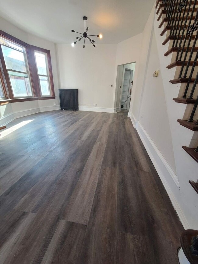 Building Photo - 1320 Perkiomen Ave Unit Apartment 2