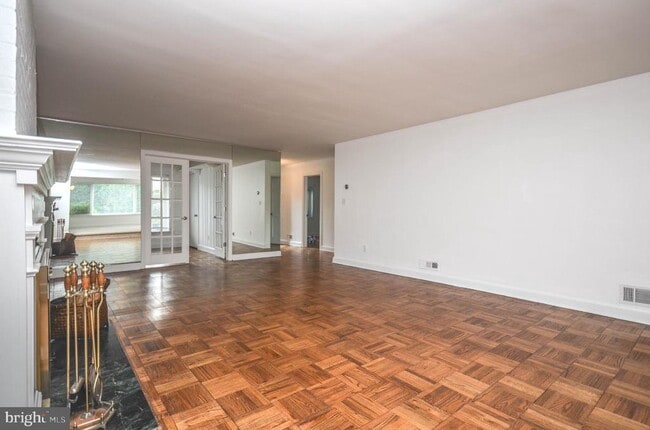 Photo - 3313 W Coquelin Terrace