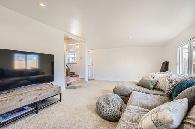 Photo - 5100 Umatilla St