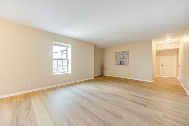Photo - 351 N Post Oak Ln Unidad 805