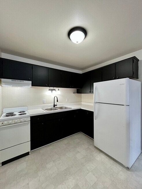 Building Photo - Harrison Street Apartments