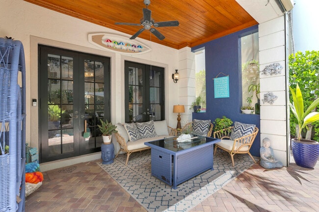 Photo - 1020 Miramar Dr