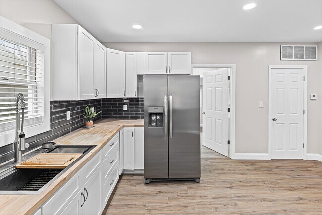 Photo - 309 S Euclid Ave