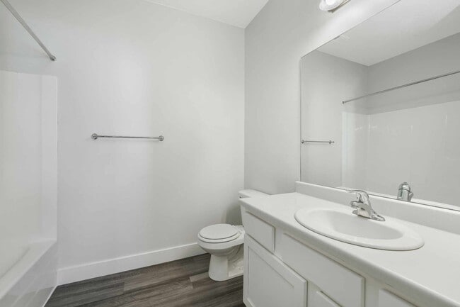 Photo - 13687 S Hanley Ln Unit DD204